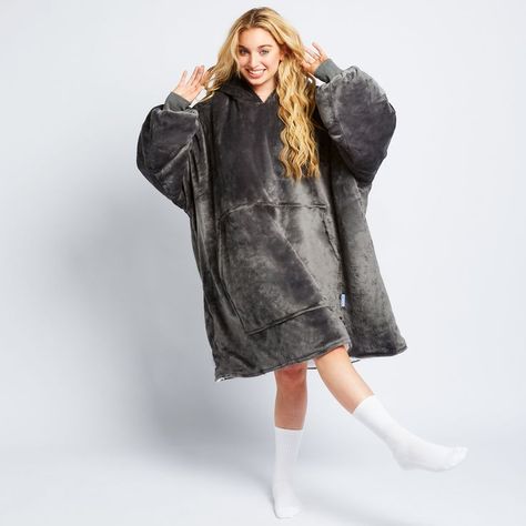 Bring New Life to Your Bedroom with the Sherpa Sweatshirt Hooded Throw Blanket. This Cozy Hooded Blanket is Lined with Sherpa Fleece, Looks Like a Sweatshirt but is a Super Soft Blanket. Warm Pajamas, Gray Blanket, Hoodie Blanket, Wearable Blanket, Hooded Blanket, Oversized Hoodie, Blanket Designs, Exercise For Kids, Sherpa Fleece