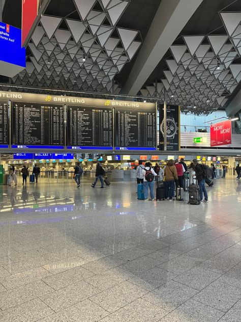 #Flughafen #airport #Frankfurt #FrankfurtFlughafen #travel Frankfurt Airport Aesthetic, Frankfurt Germany Airport, Germany Airport, Stuttgart Airport, Frankfurt Airport, Airport Aesthetic, Frankfurt Germany, New Photo Download, Photo Download