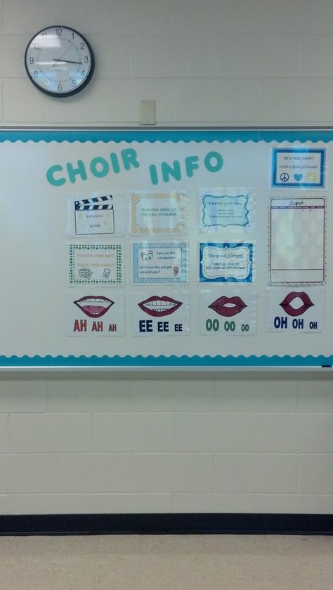 A whole elementary music classroom, all set up Music Room Posters, Choir Bulletin Boards, Music Room Bulletin Boards, Music Classroom Organization, Choir Classroom, Elementary Choir, Middle School Choir, Choir Room, Music Bulletin Boards