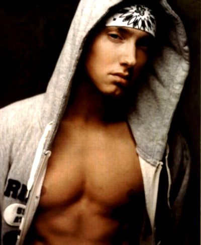 Eminem :)) Eminem Pictures, Marshall Eminem, Eminem Lyrics, Eminem Photos, Eminem Rap, Eminem Slim Shady, Perfect Husband, Marshall Mathers, Rap God