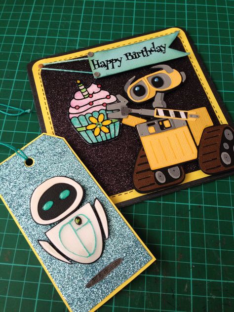 Cricut , WalE , eve , Pixar , paper craft , birthday card , glitter Disney Cards Handmade, Paper Craft Birthday, Wall E Party, Wall E Birthday, Walle Y Eva, Bd Gift, Disney Parties, Movie Crafts, Disney World Travel