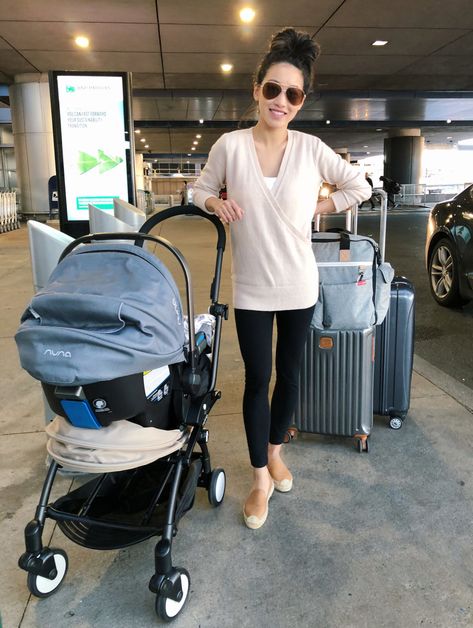 nursing breastfeeding friendly airport travel outfit Nursing Tops Breastfeeding, Nursing Outfit, Nursing Friendly Outfits, Newborn Nursing, Airport Travel Outfits, Breastfeeding Fashion, Breastfeeding Mom, Flying With A Baby, Post Partum Outfits