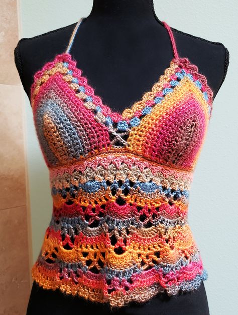 Crochet Girlies, Red Heart Unforgettable, Multi Color Crochet, Diy Crochet Cardigan, Halter Top Crochet, Crochet Halter Top Pattern, Summer Sunrise, Crochet Halter Top, Crochet Ladies Tops