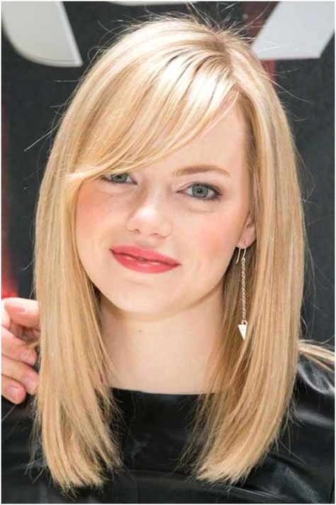 Tan Skin Blonde Hair, Blonde Bob Haircut, Straight Hairstyles Medium, Medium Bob Haircut, Side Bangs Hairstyles, Classic Haircut, Swept Bangs, Stacked Bob Haircut, Bob Hairstyles With Bangs