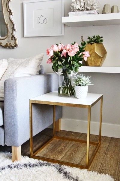 the best ikea hacks from Lunchpails and Lipstick Couch Coffee Table, Ikea Side Table, Ikea Ideas, Decor Ikea, Diy Sofa, Design Del Prodotto, Decor Minimalist, Minimalist Living Room, Design Living