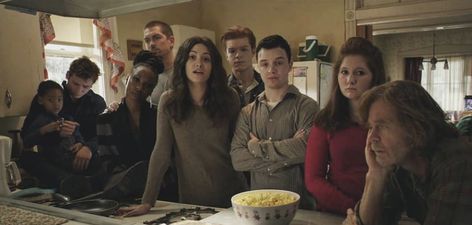 Shameless Desktop Wallpaper, Shameless Computer Wallpaper, Shameless Twitter Header, Shameless Laptop Wallpaper, Shameless Us Aesthetic, Shameless Banner, Shameless Family, Shameless Season 3, Shameless Wallpaper