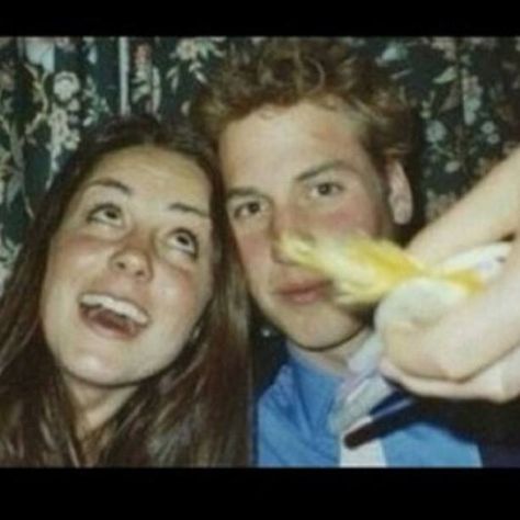 Kate and Will in the early days of their relationship Principe William Y Kate, Otto Von Bismarck, Herzogin Von Cambridge, William E Kate, Princesse Kate Middleton, Kate Middleton And Prince William, Prins William, Principe William, Wales Family