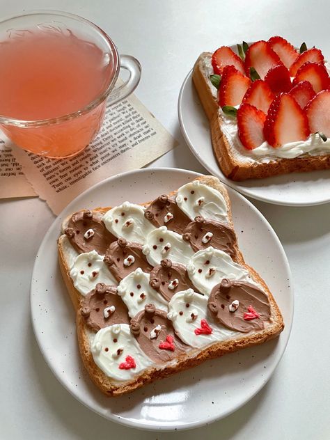 Toast Ideas Aesthetic, Cute French Toast, Kawaii Toast, Cute Breakfast Aesthetic, Kawaii Breakfast, Cute Toast, Cute Cooking, Cute Breakfast, Cute Bread