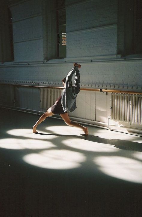 Dance Shoot, Dance Photoshoot, Dance Photo, Dance Inspiration, Empty Room, Dance Dance Dance, Dance Photos, Modern Dance, Contemporary Dance