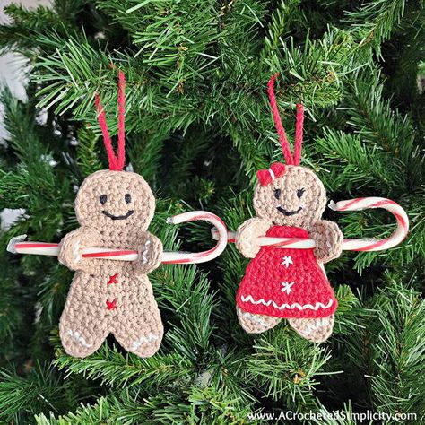 Crochet Gingerbread Man Candy Cane Holders Quick Crochet Christmas, Crochet Gingerbread Man, Candy Cane Holder, Crochet Gingerbread, Gingerbread Man Decorations, Christmas Gift Tags Diy, Crochet Snowman, Crochet Santa, Candy Cane Ornament