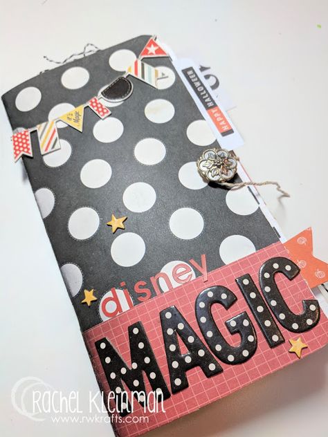 Disneyland Journal Ideas, Travelers Notebook Layouts, Disney Junk Journal Ideas, Disney Junk Journal, Disney Travel Journal, Disney Mini Album, Disney Cruise Fish Extender Gifts, Cruise Scrapbook Pages, Diy Albums