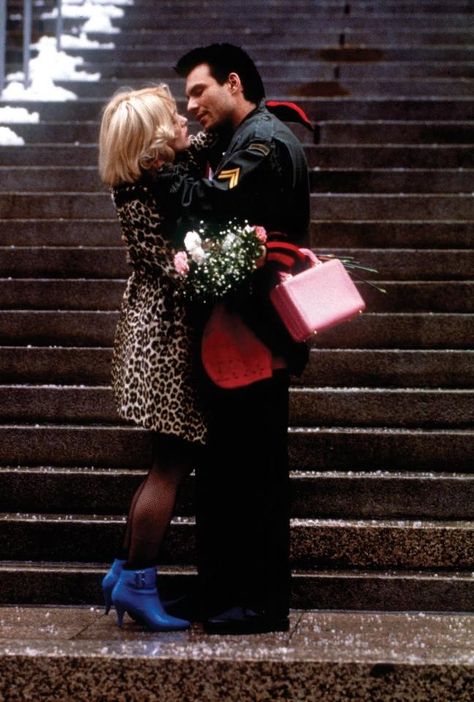 Patricia Arquette and Christian Slater in "True Romance" (1993) Patricia Arquette, Christian Slater, Mazzy Star, True Romance, Movie Couples, The 1975, Love Movie, Romance Movies, Film Movie