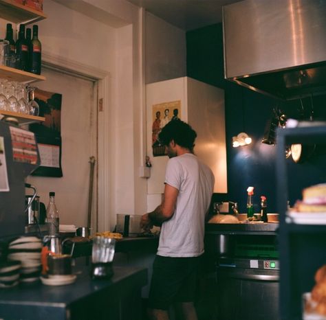 Boyfriend Cooking Pictures, Man Cooking Breakfast Aesthetic, Kitchen Photography Aesthetic, Late Night Kitchen Aesthetic, Man Cooking Photography, Late Night Cooking Aesthetic, Boys Cooking Aesthetic, Guy Cooking Aesthetic, Cooking Aesthetic Boy