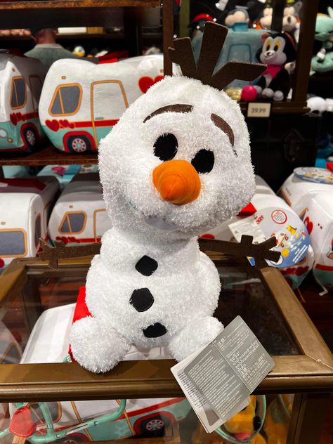 New Olaf Weighted Plush Available At Animal Kingdom! Weighted Plush, Disney Stuffed Animals, Disney Day, Disney Plush, Disney Addict, Fur Fabrics, Warm Hug, Disney Merchandise, Cute Toys