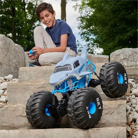 Monster Jam Jam Packaging, Monster Truck Toys, Keep On Going, Shark Toy, Kids Toys For Boys, Monster Jam, 1 6 Scale, Play Toys, Remote Control Cars