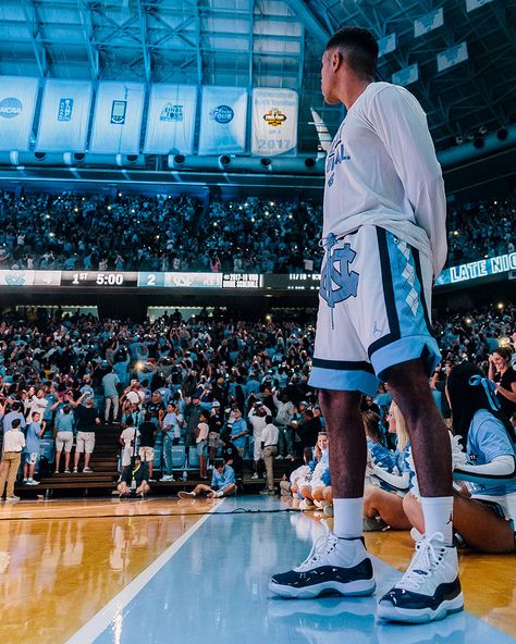 Win Like 82 Outfit, Jordan 11 Win Like 82, Championship Banner, Unc Tarheels Basketball, Uni Aesthetic, Basketball Aesthetic, North Carolina Basketball, Jordans Retro, Tarheels Basketball