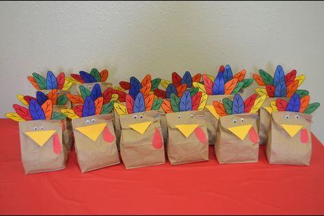 Turkey Goodie Bags, Preschool Thanksgiving Goodie Bags, Diy Thanksgiving Treat Bags, Thanksgiving Class Goodie Bags, Thanksgiving Gift For Classmates, Thanksgiving Goody Bags For Kids, Thanksgiving Gift Bags For Kids, Thanksgiving Gifts For Students From Teacher, Thanksgiving Treat Bags For Kids