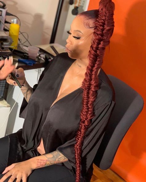 HAIR INSPIRATION 💁🏽‍♀️ on Instagram: “EXTENDED BURGUNDY PONYTAIL WITH A BRAID!! ❤️❤️Follow @hairinspo0 @hairinspo0 @hairinspo0 FOR YOUR NEXT HAIRSTYLE IDEA! . . . . SHARE WITH A…” Ponytail With A Braid, Burgundy Ponytail, Slick Ponytail, Fishtail Braids, Hairstyle Idea, Braided Cornrow Hairstyles, Fishtail Braid, Slick Back, High Maintenance