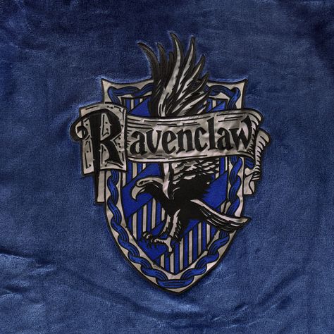 Ravenclaw Logo, Hufflepuff Crest, Ravenclaw Crest, Harry Potter Pyjamas, Hogwarts Houses Crests, Harry Potter 9, Gryffindor Ravenclaw, Ravenclaw Hufflepuff, Harry Potter Girl