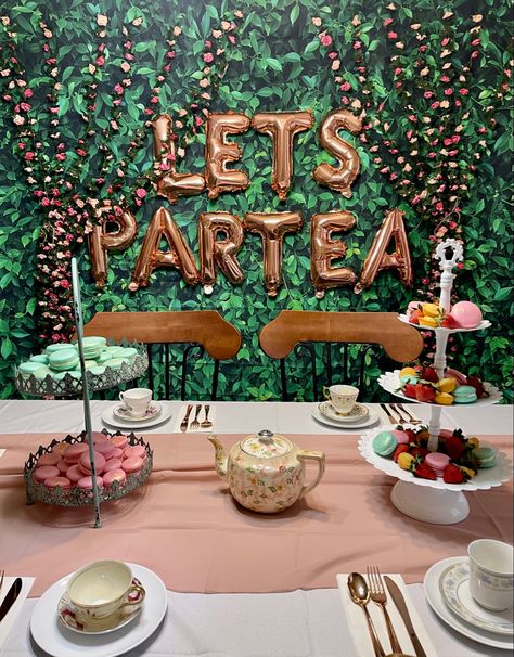 Tea Party Photo Backdrop, Tea Party Photo Booth, Elegant Tea Party, Selfie Museum, Christmas Luncheon, Museum Ideas, Ivy Wall, Tea Lounge, Party Photo Backdrop