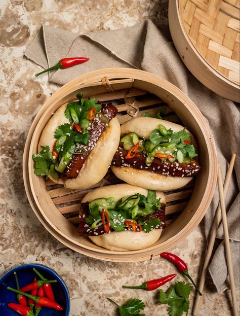 Asian style pork belly with pickled cucumber, fresh coriander, spring onion and chilli. #porkbelly #baobun #asianfood #foodphotography #gaobao #styling #foodinspiration Pork Belly Bao Buns, Asian Style Pork, Bao Food, Fancy Meals, Pork Belly Bao, Pickled Cucumber, Cloud Kitchen, Dream Food, Kitchen Mood Board