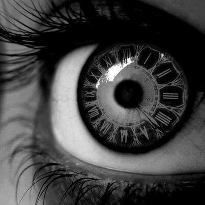 Cool Contacts, Time Keeper, The Reflection, Foto Art, Purple Eyes, Colored Contacts, Eye Contact, Eye Art, Pics Art