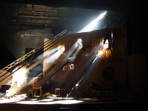 Lighting Design Theatre, Scenic Design Theatres, Stage Lighting Design, Theatre Inspiration, Vintage Furniture Design, Theatre Photography, Set Design Theatre, Stage Set Design, Theatre Design