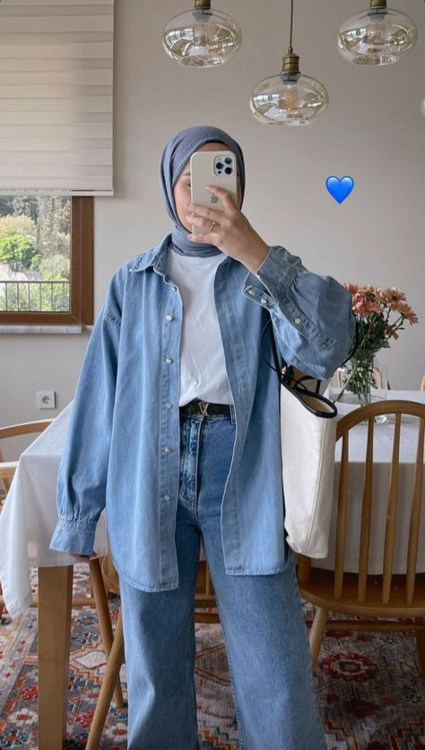 Denim Style Hijab, Denim Hijab Outfit, Denim Outfit Hijab, Jeans Outfit Hijab, Kemeja Denim, Denim Shirt Outfit, Hijab Fashion Summer, Sleeping Alone, Pull Out Couch