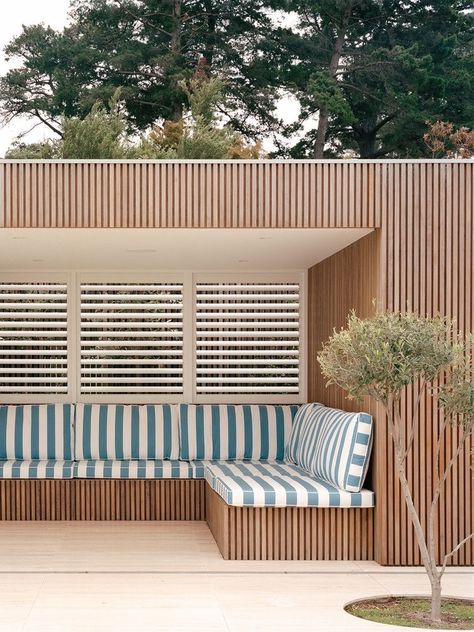 Pandolfini Architects, Beach House Pool, Byron Beach, Sorrento Beach, Pool Pavilion, House Styling, Beach Street, Beach House Exterior, Est Living