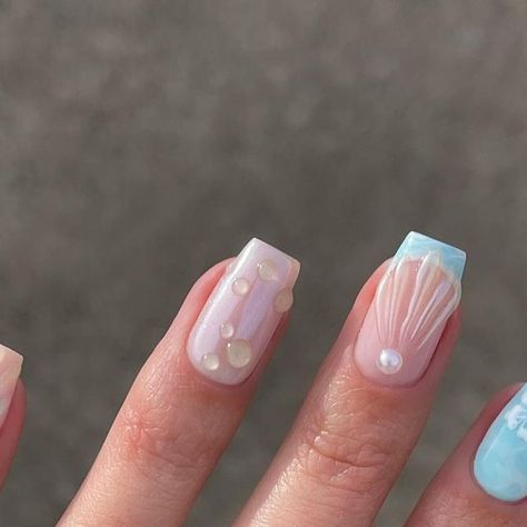 Bryony Howell on Instagram: "aqua nails 🐚🐬🧜🏼‍♀️ ad  using @the_gelbottle_inc bluefin, daisy + 3D gel  inspo @miaminailstudio 🤍" 3d Gel Nails, Nails 3d Gel, Nails Water, Bubble Nails, Aqua Nails, Nails 3d, Aqua Blue, Gel Nails, Daisy