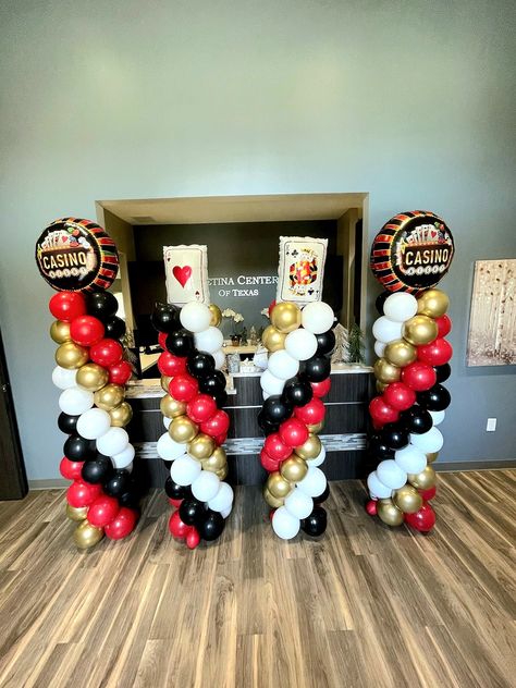 Casino Balloon Centerpieces, Casino Themed Balloons, Casino Theme Balloon Arch, Casino Night Balloon Garland, Casino Balloon Columns, Casino Theme Party Balloons, Casino Theme Christmas Tree, Casino Themed Homecoming, Casino Balloon Decor