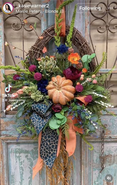 Front Door Wreaths Fall, Elegant Fall Wreaths, Kitchen Wreath, Fall Decor Wreaths, Fall Pumpkin Crafts, Fall Thanksgiving Wreaths, Design Home Ideas, Fall Grapevine Wreaths, Easy Diy Wreaths