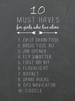 First Apartment? Here is a list of 10 must haves that is labeled for girls who live alone- but will really help everyone! Boho Apartment, Apartment Checklist, College Living, Live Alone, Apartment Goals, 10 Essentials, Apt Ideas, 1st Apartment, Apartment Essentials