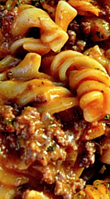 Amish Pasta Casserole, Amish Beef Casserole, Amish Crockpot Recipes, Pennsylvania Dutch Recipes Dinners, Amish Recipes Casserole, Amish Casserole Ground Beef, Amish Recipes Authentic, Amish Meals, Amish Country Casserole Recipe