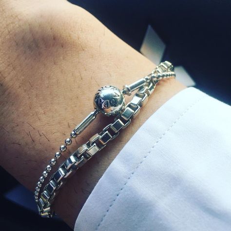 Men can wear Pandora too!!! on Instagram: “Morning y'all!!! 🌞🌞🌞 Time to work! 💛🇧🇷 #pandoramenstyle #pandoramenstyle_brazil #pandoraman #pandoramen #pandoramania #pandorastyle…” Pandora Jewelry Charms, Pandora Style, Pandora Jewelry, Charm Jewelry, Diamond Bracelet, To Work, Brazil, Charm Bracelet, Charms