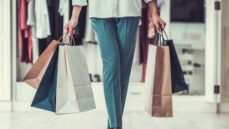 How to Become a Personal Shopper: 5 Tips for Shopping Professionally - 2021 - MasterClass Fashion Buyer Career Aesthetic, Jobs In The Fashion Industry, Personal Shopper Logo, Personal Shopper Business, Designer Pre-owned Shopping Bag, Stylist Tools, Cocktail Wedding Attire, Working In Retail, Curvy Petite Fashion