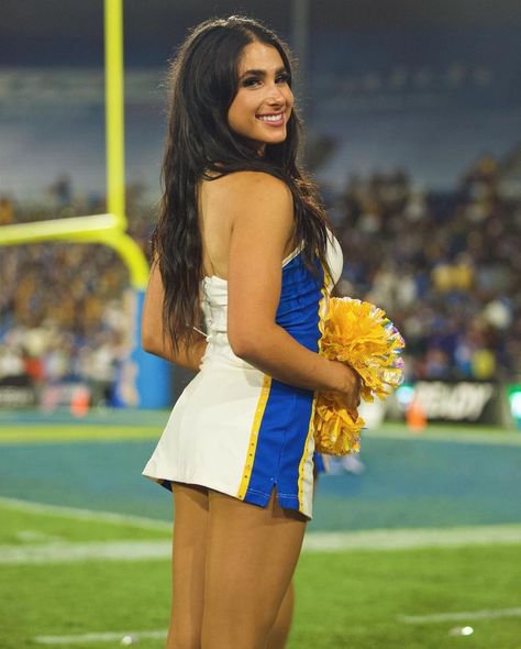 Ucla Dance Team, Dance Captain, Dancing Together, Sports Marketing, Ucla Bruins, Dance Team, After 3, Dance Teams, The Dance