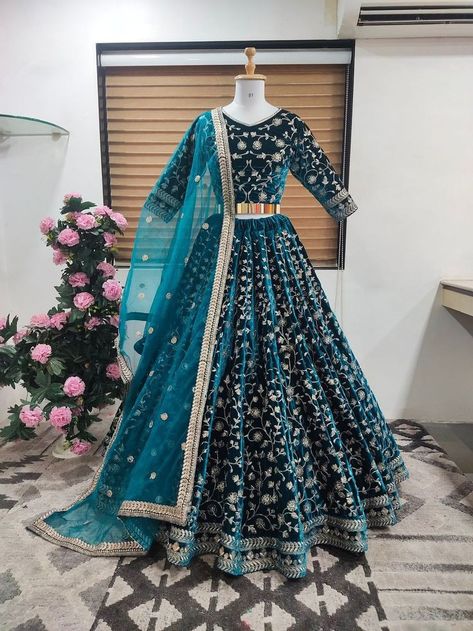 Velvet Lehenga Choli, Velvet Lehenga, Cotton Lehenga, Latest Bridal Lehenga, Lehenga Choli Wedding, Wedding Lehenga Designs, Georgette Lehenga, Lehenga Designs Simple, Latest Bridal Dresses