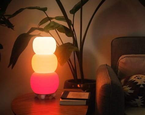 Apartment Soft Lighting, Room Decoration Inspiration, Room Lighting Aesthetic, Warm Lights Bedroom, Nature Lamps, 60s Products, Groovy Lamps, Midcentury Modern Lamp, Cozy Lamps