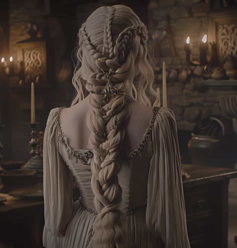 ‧₊˚ ☁️⋅♡𓂃 ࣪ ִֶָ☾. Targaryen Aesthetic Hair, Medieval Princess Aesthetic Blonde, Targaryen Hair Styles, Medieval Princess Hairstyles, Targaryen Princess Aesthetic, Targaryen Hair Aesthetic, Targeryan Hair, Targaryen Braids, Intricate Braided Hairstyles