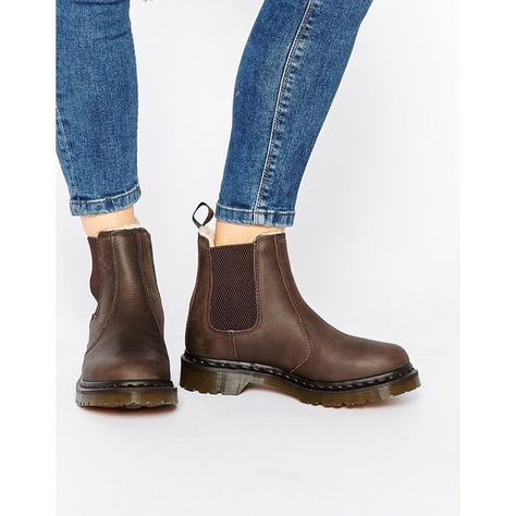 Outfits With Dr Martens, Outfits With Dr Martens Boots, Dr Martens Leonore, Good Work Boots, Boot Fashion, Boots Jeans, Brown Chelsea Boots, Martens Boots, Minimalist Shoes