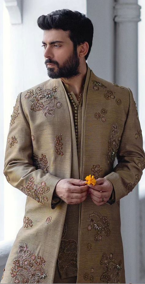 Prince Coat Wedding Pakistani Men, Traditional Dressing, Pakistani People, Fawad Khan, Wedding Kurta For Men, Prince Coat, Groom Dress Men, Indian Groom Wear, Shadi Dresses