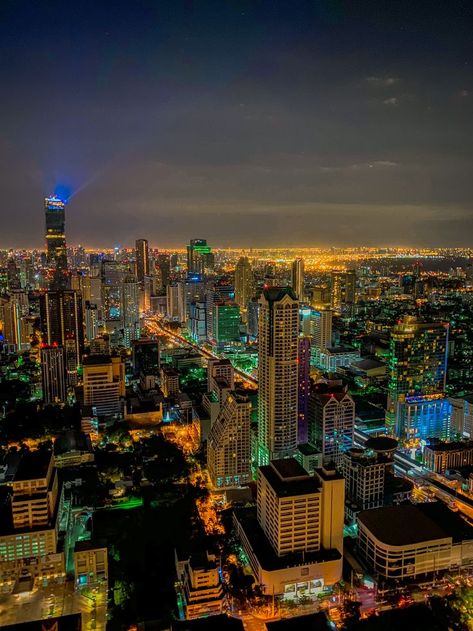 Dream Destinations Aesthetic, Bangkok Travel Aesthetic, Bangkok Thailand Aesthetic Night, Thailand Night, Traveling Thailand, Thailand Bangkok Aesthetic, Living In Thailand, South Thailand, Thailand City