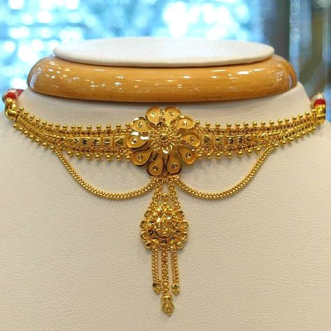 Gold Choker Design, Gold Choker Designs, Bengali Jewellery, Custom Gold Jewelry, Choker Design, Gold Jhumka, Unique Gold Jewelry Designs, Red Bangles, Antique Gold Earrings