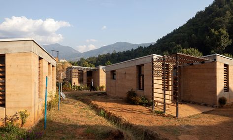 Bayalpata Hospital in Rural Nepal -Sharon Davis Design Sharon Davis, Contemporary Architecture Residential, Green Roof Building, Hospital Architecture, Rammed Earth, Cob House, Dome House, Built In Furniture, American Architecture