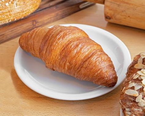 Butter Croissant, Starbucks Menu, Menu Items, Baked Potato, Yummy Food, Butter, Nutrition, Bread, Meat