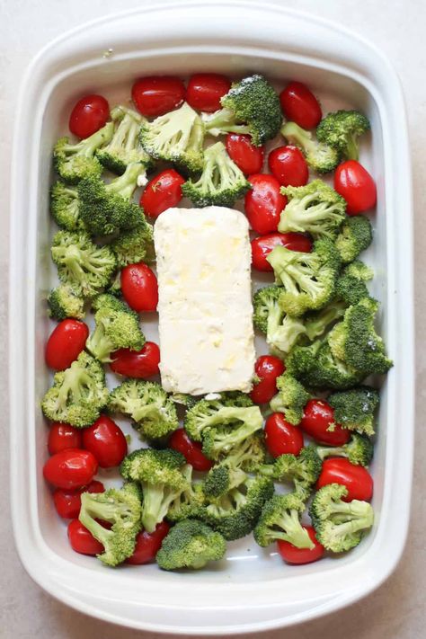 This cream cheese pasta, made with only five simple ingredients, including cherry tomatoes and broccoli, is the ultimate comforting and hearty meal that you can whip up even on your busiest weeknights. Tomato And Broccoli Pasta, Cherry Tomatoes And Cream Cheese, Pasta With Broccoli And Tomatoes, Cream Cheese Cherry Tomato Pasta, Tomatoes Cream Cheese Pasta, Broccoli Tomato Recipes, Tomato And Cream Cheese Pasta, Broccoli And Tomato Recipes, Creamy Baked Broccoli With Tomatoes And Kale