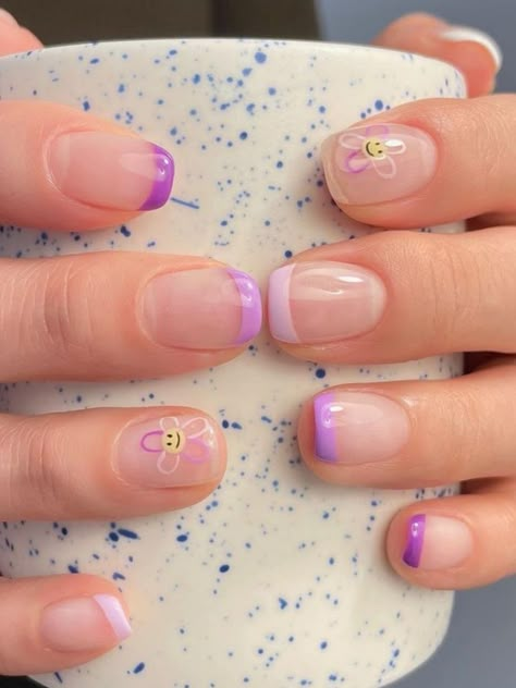 Cute Nails 2023 Short, French Tips Spring, Purple French Tips, Nails Plain, Matte Purple Nails, Purple Chrome Nails, Dark Purple Nails, Nails Floral, Purple French