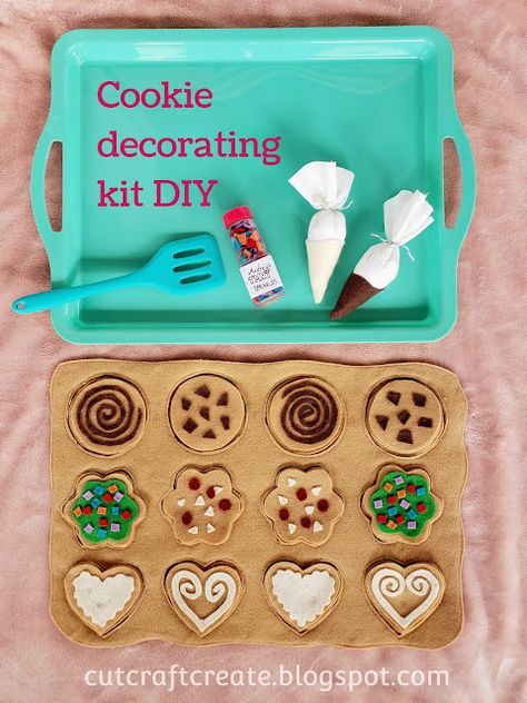 Bread Activities For Preschool, Diy Cookie Decorating Kit, Diy Cookie Decorating, Felt Activities, Class Crafts, Felt Food Diy, Cookie Decorating Kit, Felt Food Patterns, Dramatic Play Preschool