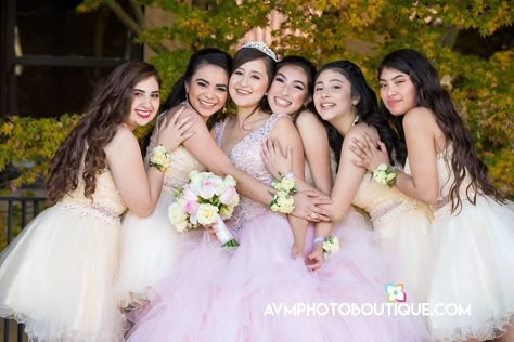 Quince Court Pictures, Quinceanera Court Pictures, Butterfly Quinceanera Theme, From Caterpillar To Butterfly, Quince Picture Ideas, Quince Court, Quinceañera Photoshoot Ideas, Quince Photoshoot Ideas, Caterpillar To Butterfly